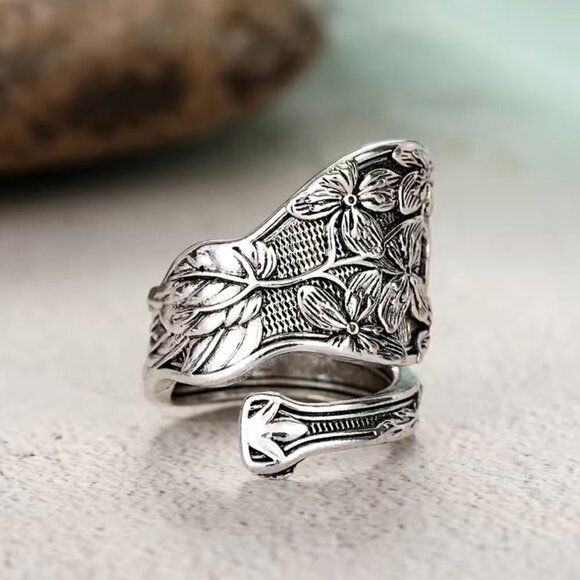 Boho Four Petal Flower Adjustable Spoon Ring #1137 - Picture 5 of 8